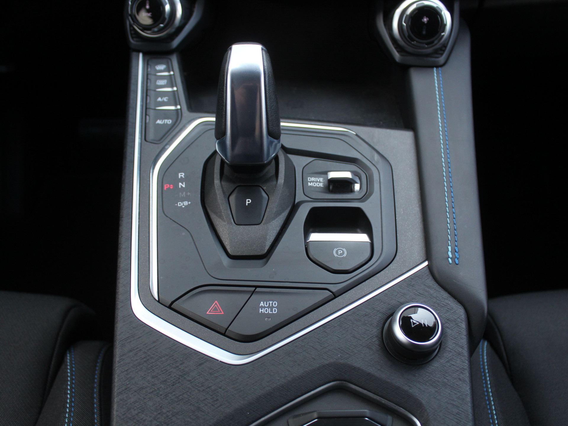 46221071-33.jpg