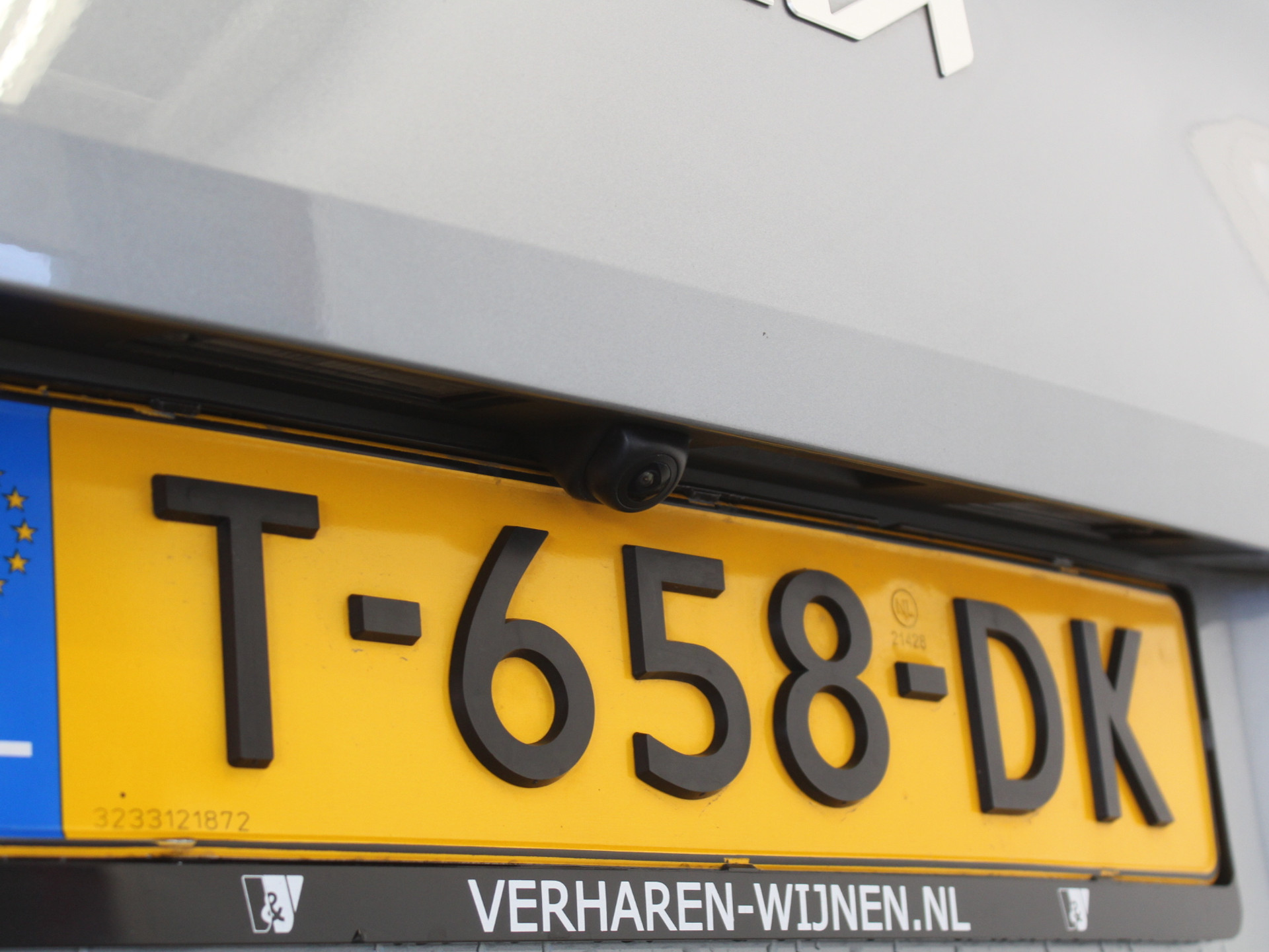 46221530-32.jpg