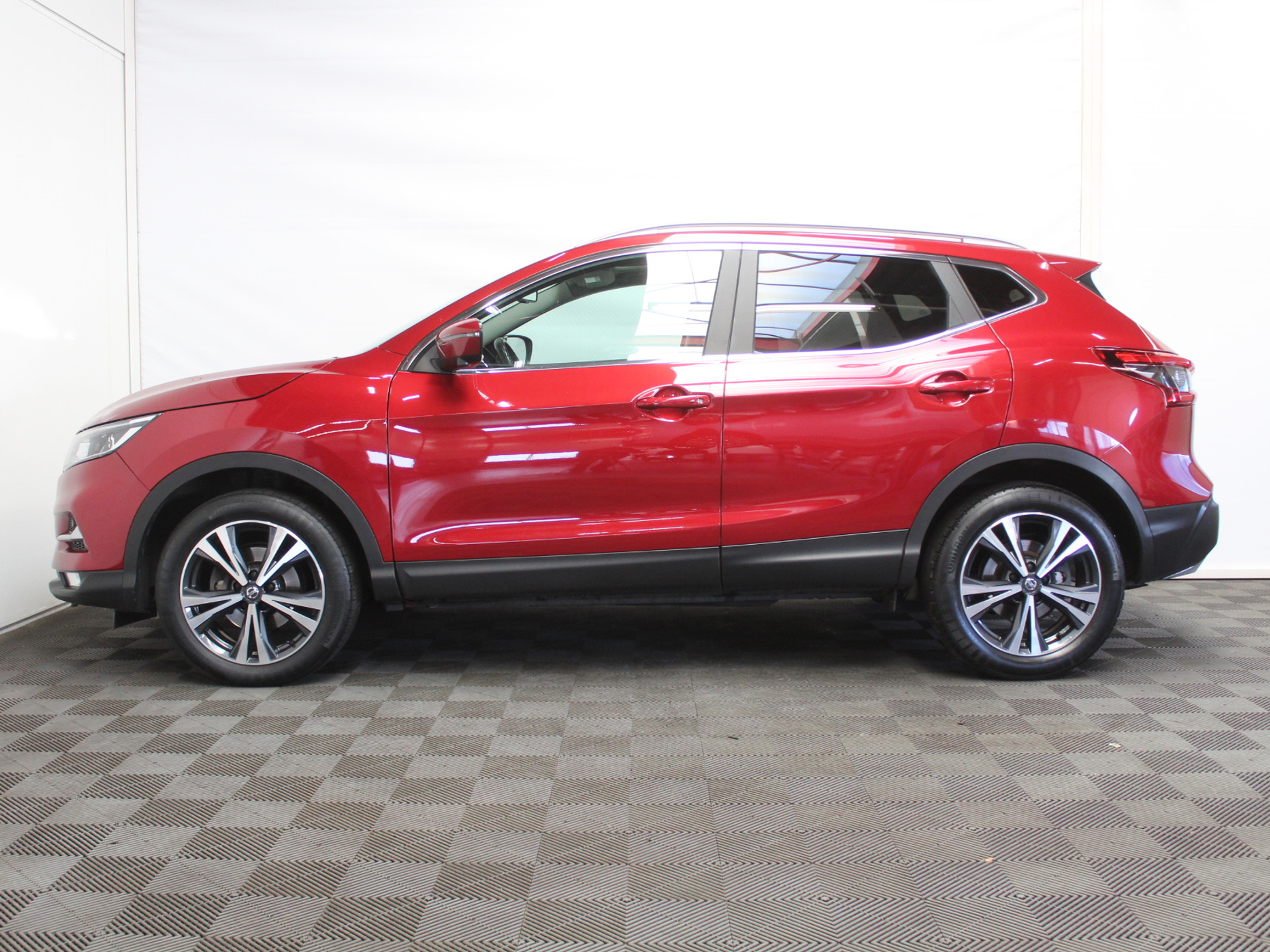 Nissan QASHQAI 1.2 N-Connecta CLIMATE | NAVI | PDCV+A | CRUISE | DAB | LED | PANODAK | TRHAAK | LMV18 | 360CAMERA 57568699-0.jpg | Autobedrijf Verharen